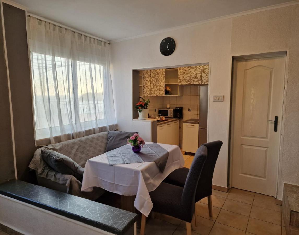 Apartment Ana Lozica With Terrace 두브로브니크 외부 사진
