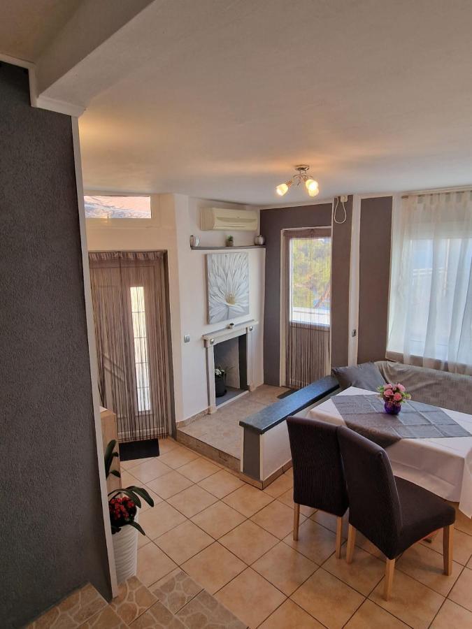 Apartment Ana Lozica With Terrace 두브로브니크 외부 사진